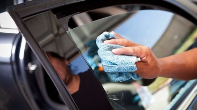 Mudah, Ini 5 Tips Penting Merawat Kaca Film Mobil Mudah, Ini 5 Tips Penting Merawat Kaca Film Mobil