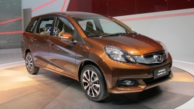 Rental Mobil Honda Mobilio Pekanbaru Rental Mobil Honda Mobilio Pekanbaru