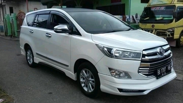 Sewa Innova Reborn Pekanbaru Paling Handal Temani Perjalanan Anda Sewa Innova Reborn Pekanbaru Paling Handal Temani Perjalanan Anda