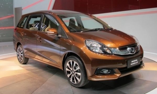 Rental Mobil Honda Mobilio Pekanbaru