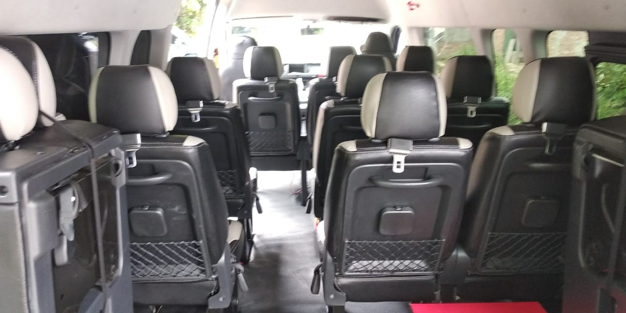 Rental Mobil Toyota Hiace Pekanbaru